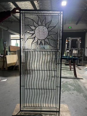 Pintu Masuk Kaca Dengan Patina Caming Dan 1 