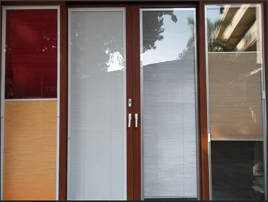 Pintu Dengan Built In Mini Blinds Antara Kaca 5 19A 5MM Insulasi Suara 2.1M